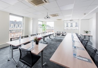 Rent a Meeting rooms  in Paris 8 Avenue Montaigne - Multiburo